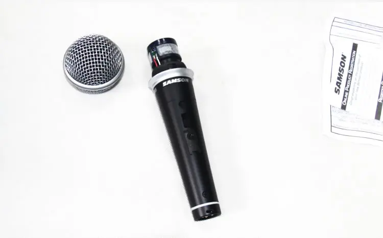 Ручной микрофон Samson R21S динамический кардиоидный для сценического live с кабелем XLR