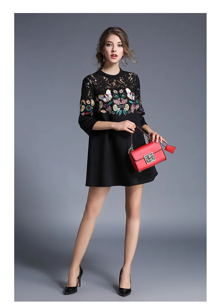 Женское кружевное платье с рукавами три четверти и вышивкой La MaxZa летние платья