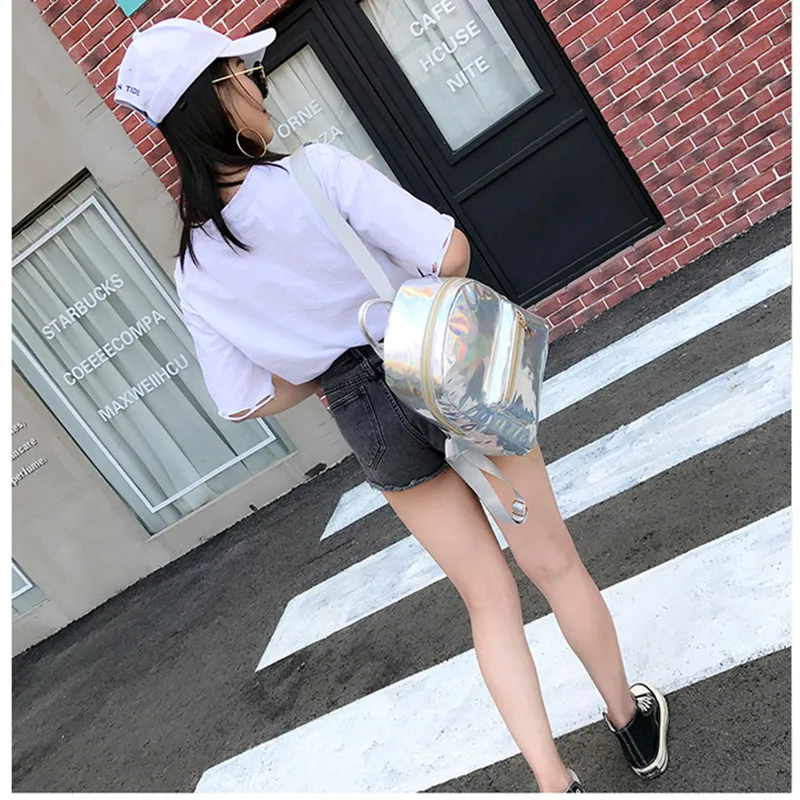 Женский голографический рюкзак черный мягкий дорожный из искусственной кожи с