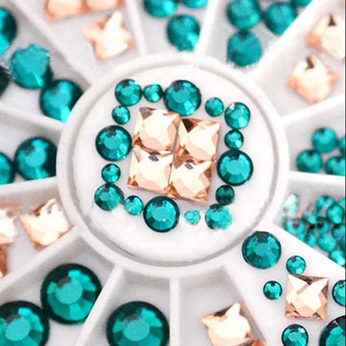 

120Pcs/Wheel Shiny Round Glitter Rhinestone Nail Art Tip Decor Manicure Tool