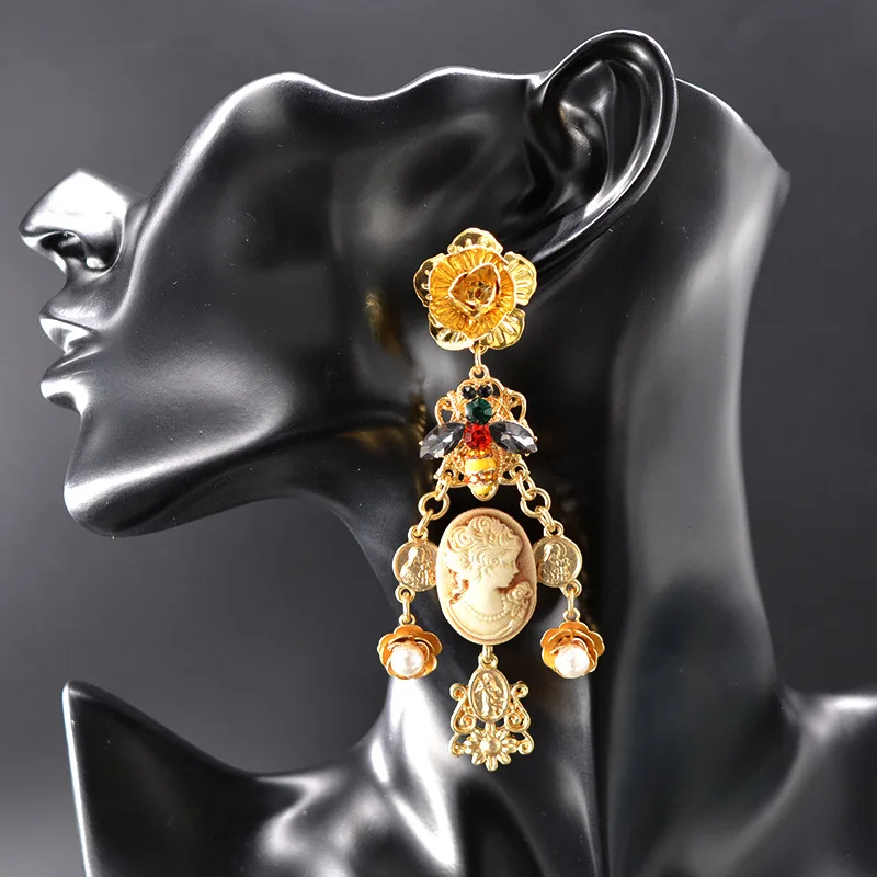 SHIFEEL New Euramerican Palace Vintage Pop Baroque Style Brand Jewelry Flower Bee Queen Avatar Pearl Earrings Long Pendientes | Украшения и