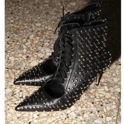 black rivet Silla линейки; коллекция года; Подиумные летние ботинки на тонком металлическом каблуке; женские шелковые ботильоны на шнуровке с заклепками; женские ботинки с острым носком - Цвет: black rivet