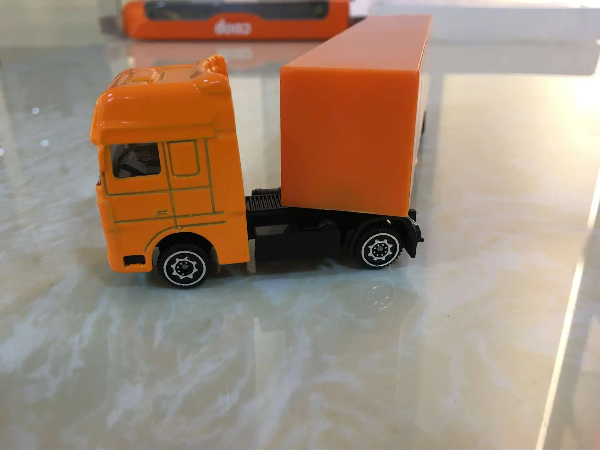 Новинка 1: 87 Европейский металлический грузовик литой под давлением игрушечный автомобиль Cola грузовик модели завод Drect Рождественский подарок
