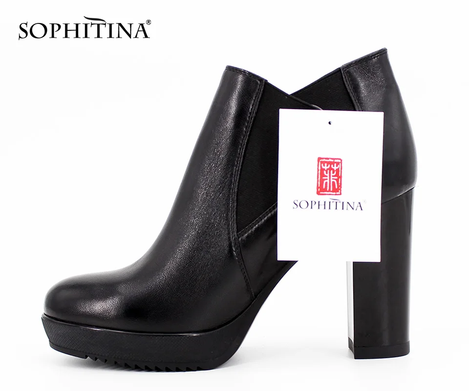 SOPHITINA/Лидер продаж. Ботильоны из натуральной кожи, внутри- ворсин. Женские ботинки на высоком квадратном каблуке и толстой подошве. Дамские ботинки с резинками. Резинки помогают регулировать ширину голенища. B15