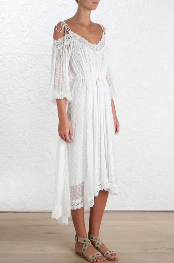 Белое черное кружевное платье в горошек средней длины шифоновое летнее с v