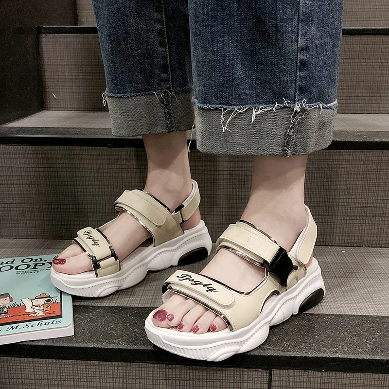 Женские сандалии сезон лето Новинка с толстой подошвой и застежкой липучкой