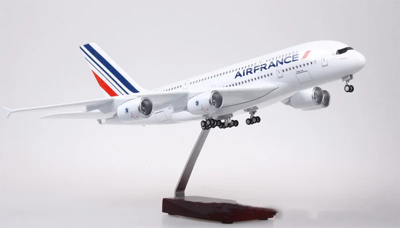 1/160 масштабная модель полученная литьем под давлением самолет Airbus A380 Air Франция авиакомпания Модель W светодиодный свет и колесо высокого качества Смола Коллекция самолетиков
