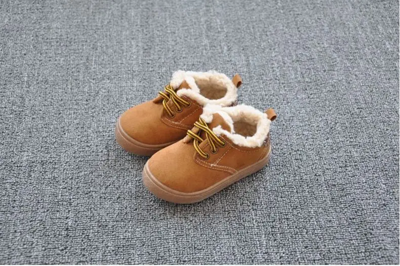 Детская обувь для мальчиков, детские ботинки, Меховые бархатные зимние ботинки, Детские модные ботинки на плоской подошве с хлопковой подкладкой для девочек, теплая плюшевая обувь для младенцев - Цвет: brown