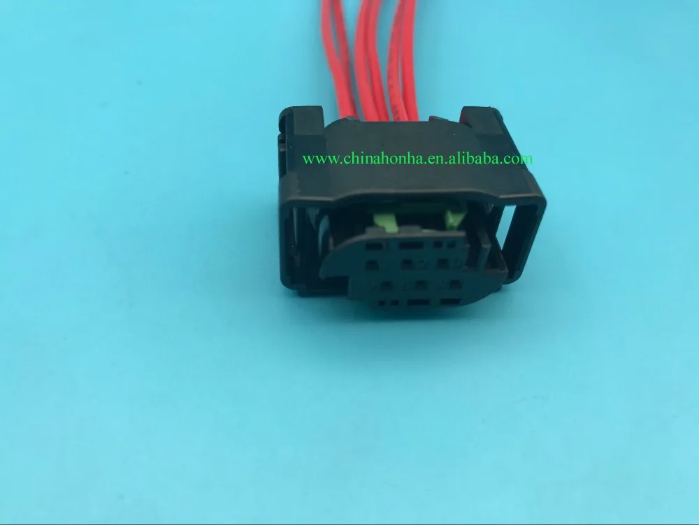 

Free shipping 6P Tyco Accelerator Pedal Plug Throttle Valve Sensor Connector With Wire Pigtail 1-967616-1 7M0973119