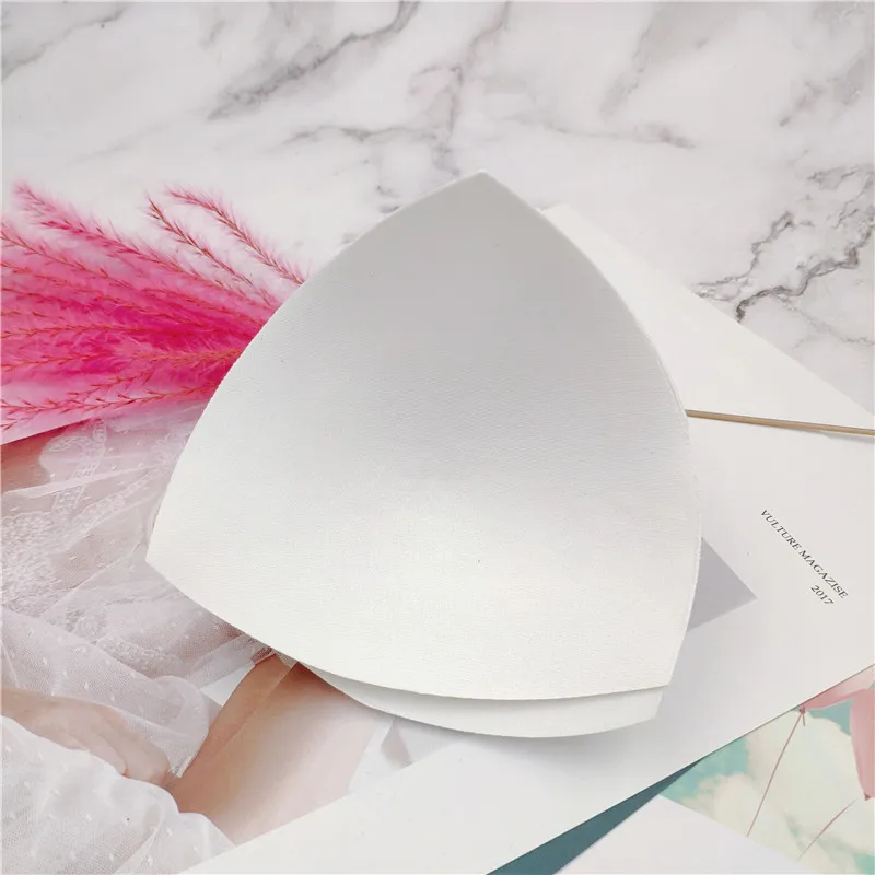 Triangle white 50 пар губчатой подкладки бюстгальтера пуш-ап чашки для увеличения груди съемные бюстгальтеры прокладки вставки чашки для Купальника Бикини подкладка - Цвет: Triangle white
