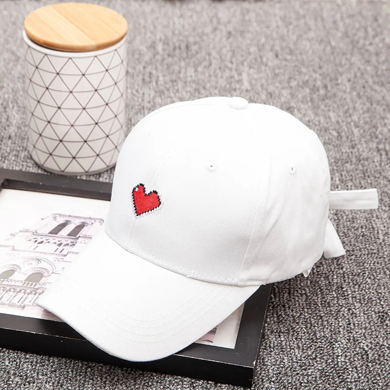 Snapback 2018 сезон весна-лето новый корейский вариант вышивки любовь cap обувь для