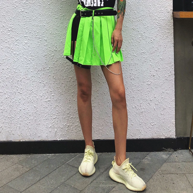 Женская плиссированная мини юбка TWOTWINSTYLE летняя белая с высокой талией и поясом