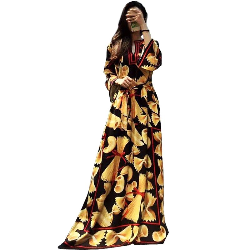 Платье с v-образным вырезом расшитое бисером свободного покроя принтом на лето и