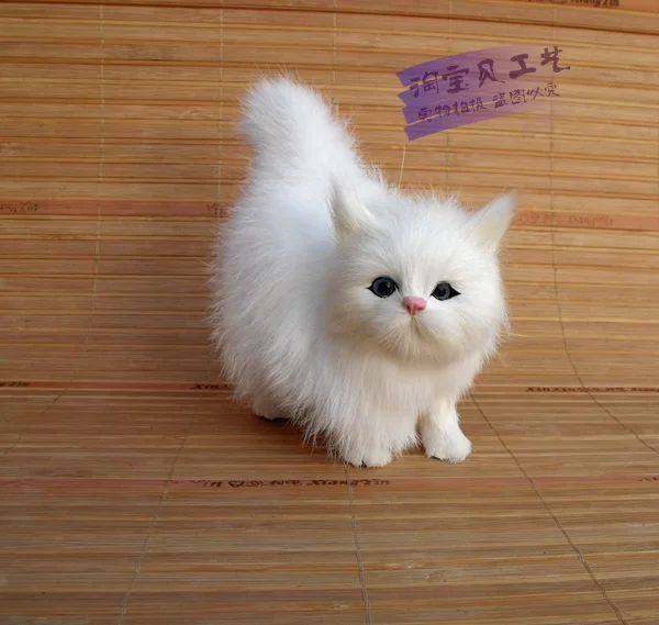 

Милая модель белого кота из полиэтилена и меха, игрушка для кошек, подарок, около 12x6x12 см, 0559
