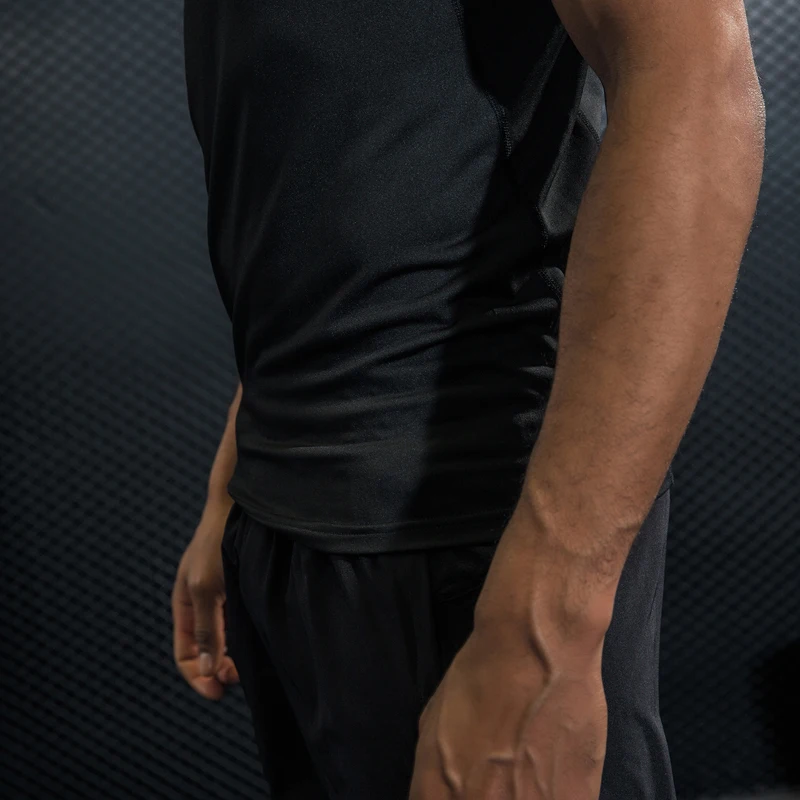 2019 Новый атлетика высокая эластичность спортивная рубашка Для мужчин короткий