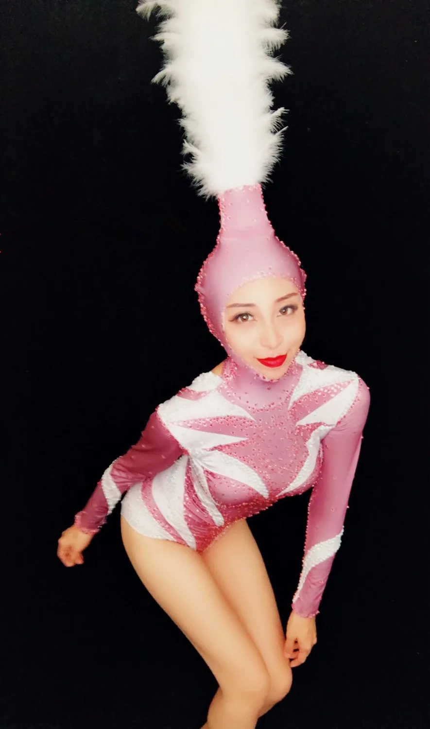 Женский костюм для джазовых танцев соблазнительное трико с розовыми кристаллами