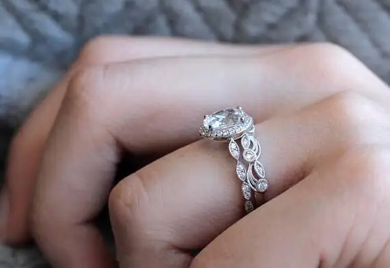 Роскошный женский комплект колец с белым фианитом модные ювелирные изделия