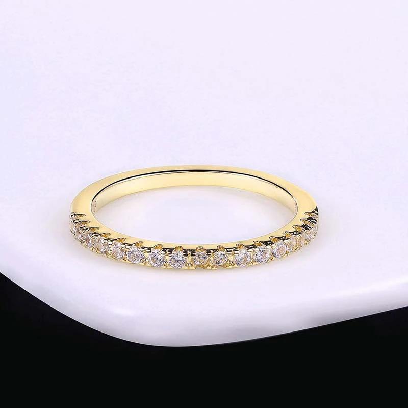 Кольца с фианитом в один ряд кольца из меди Серебряного и золотого цвета