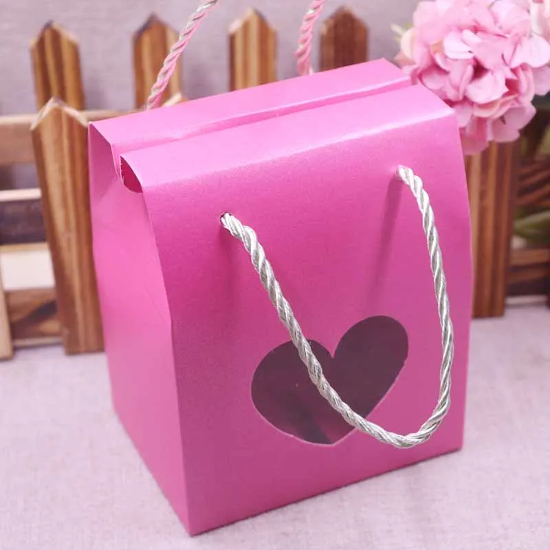 box same as pic 20 штук Бумага ясно отверстия в форме сердца коробки разных цветов Бумага конфеты коробки с ручкой закуски Печенье конфет подарки коробка для свадьбы - Цвет: box same as pic