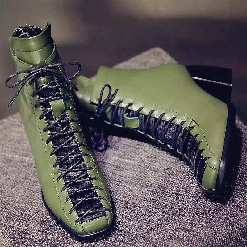 Модные женские ботильоны телесного цвета из натуральной кожи на шнуровке с