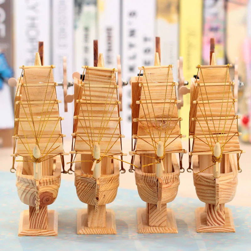 Музыкальная шкатулка ручной работы большой парусник деревянный Рождественский