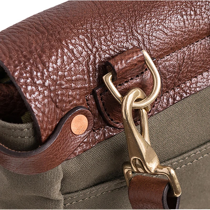 AETOO vintage canvas handbag American castrated cowhide with retro postman male crossbody Bag |