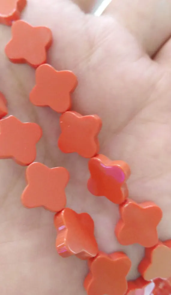 2 пряди 8 10 12 мм синтезирующие бирюзовые бусины с клевером гвоздики белый черный