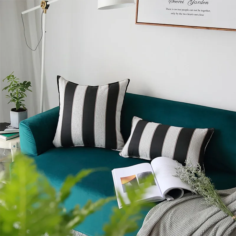 Простой чехол для подушки черно-белые декоративные с геометрическим рисунком