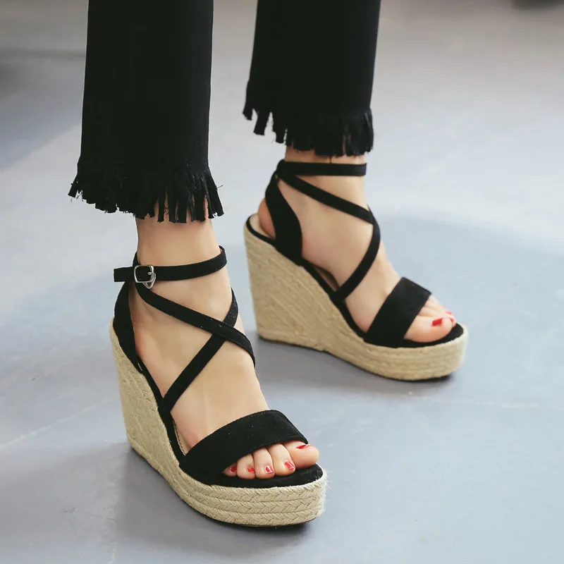 Натуральные кожанные сандалии из замши женские модные туфли на высоком каблуке с