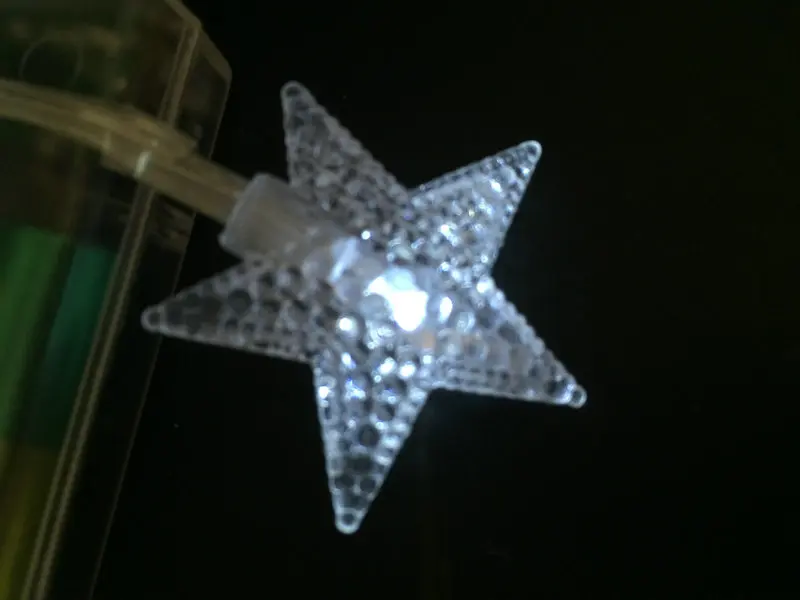 Гирлянда в форме звезды 5 м 50 светодиодов питание от батарейки AA Сказочная