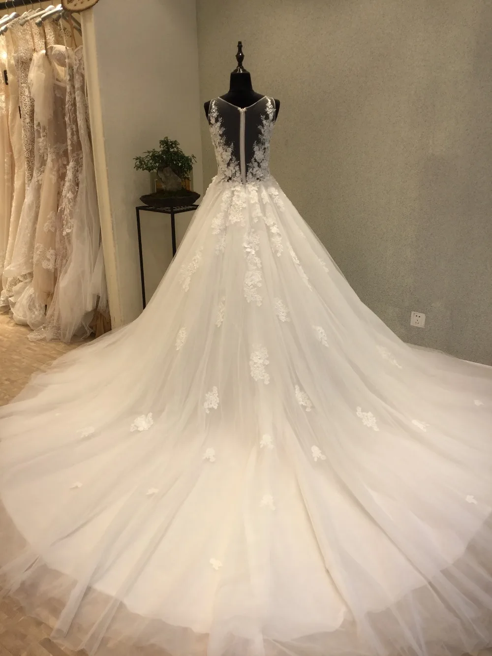 Vestido de casamento новое длинное свадебное платье 2018 без рукавов с длинным шлейфом