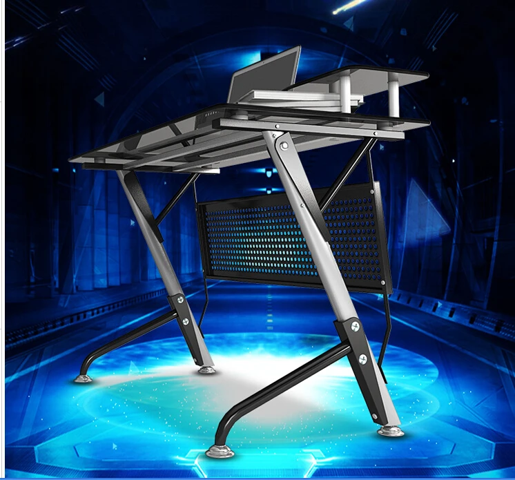 Компьютерный стол. Лаконичное и современное закаленное стекло. Настольный