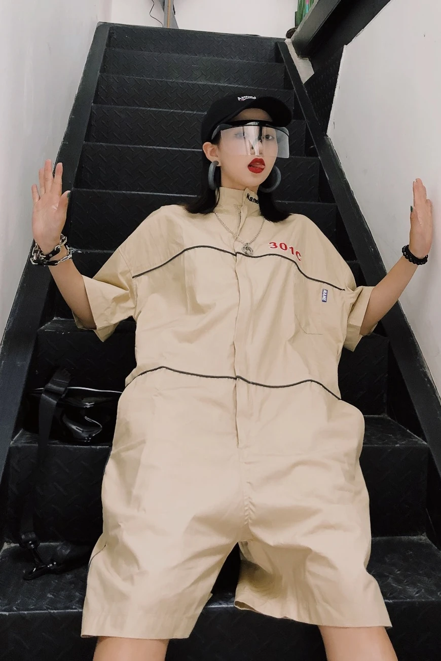 Street Cool Handsome Men and Women's Five-Sleeve Zipper Joint Individual Embroidered Letter jumpsuit BF | Женская одежда