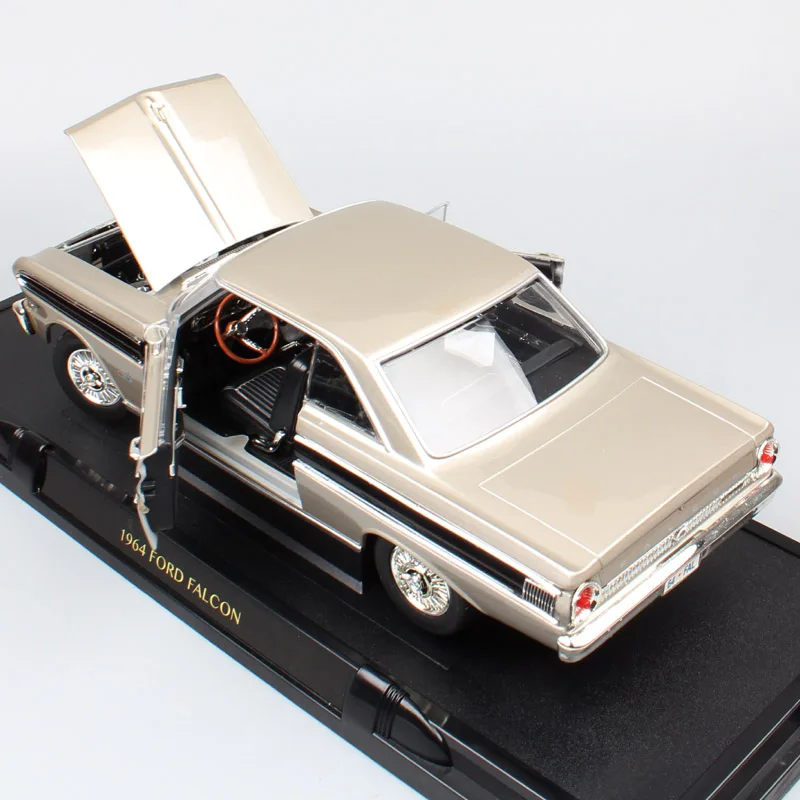 1:18 Масштаб классический ретро дорожный знак 1964 FORD FALCON Sprint hardtop Diecasts& Toy Vehicles модели автомобилей Коллекция игрушек для мальчиков