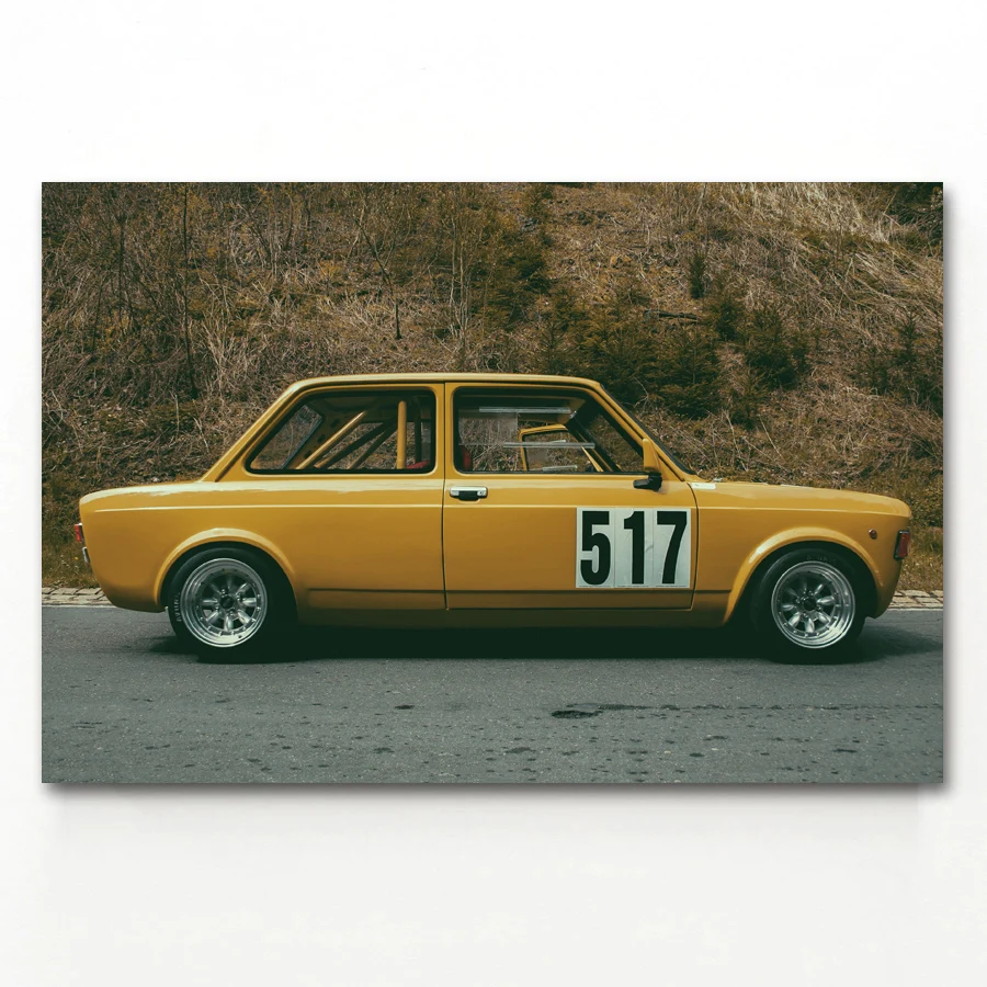 Спортивный автомобиль Винтаж Fiat 128 желтый с рисунком машин классические