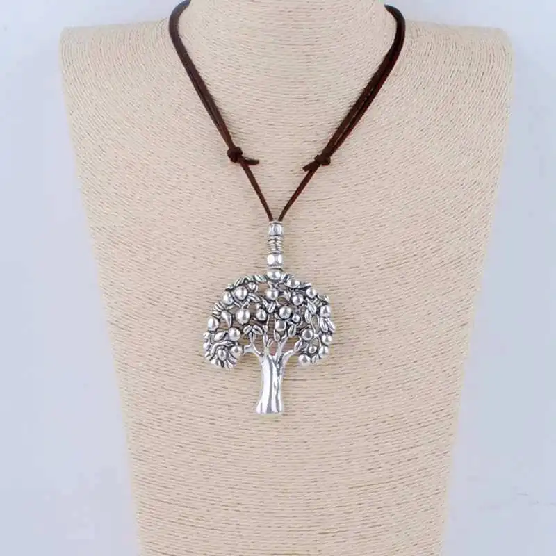 Женское колье с подвеской в виде листьев дерева из кожи | Украшения и аксессуары