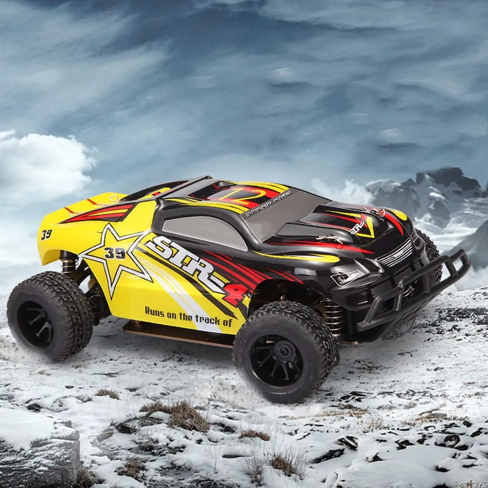 WL A222 1:24 четыре колеса RC автомобиля 2 4G дистанционного управления скорость desert