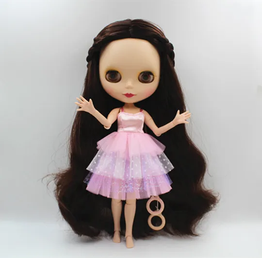 Кукла Blygirl Blyth с коричневыми волосами и завитыми лицами может быть закрытым