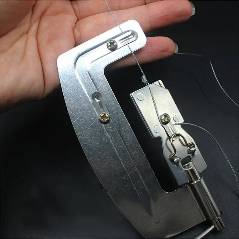 Полуавтоматический инструмент для рыбалки завязывающий крючок линейный ярус