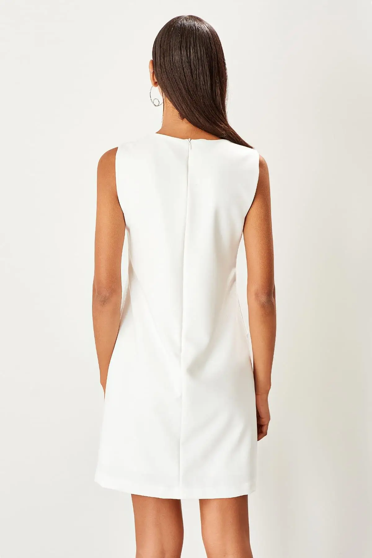 Trendyol Ecru базовое платье TWOSS19AA0066