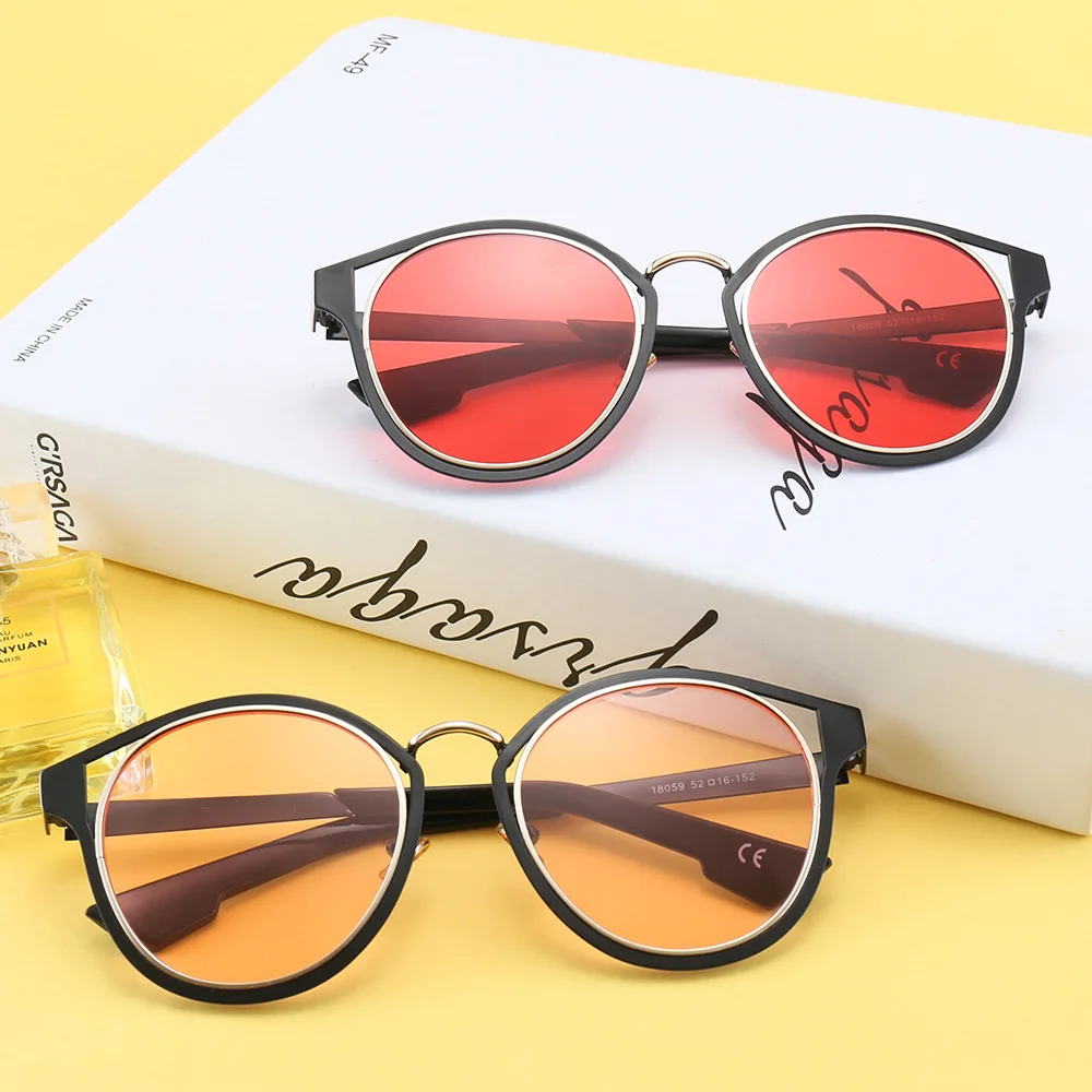 Сверхгорячего очки-2018 модные Брендовая Дизайнерская обувь Солнцезащитные очки