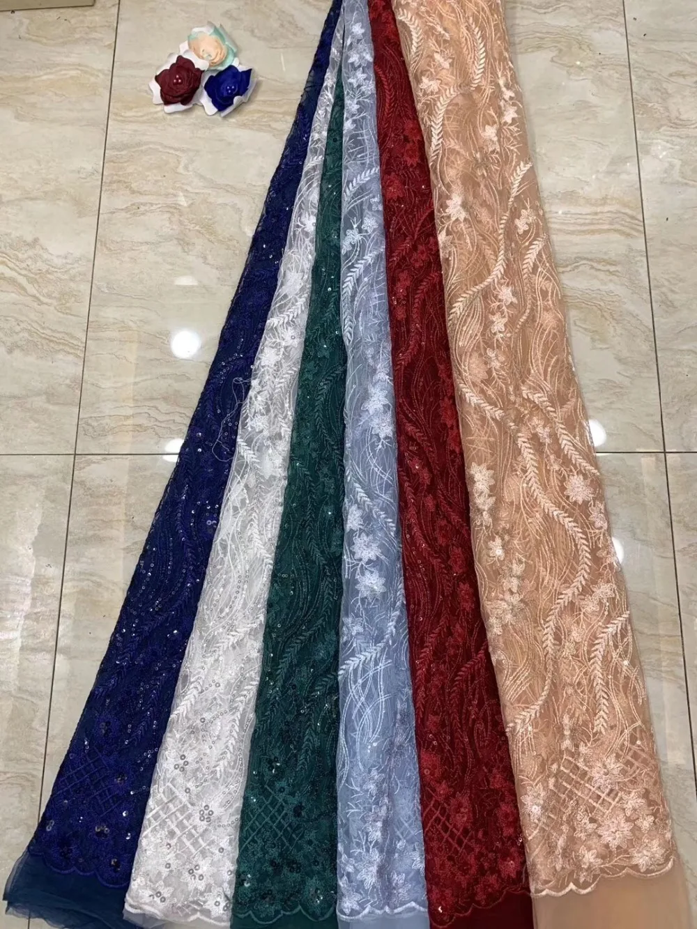 Французская кружевная ткань 2019 Высококачественная блестящая вышивка фототкань