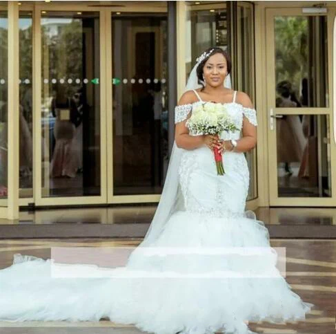 Свадебные платья в африканском стиле Длинные свадебные из фатина на бретельках с