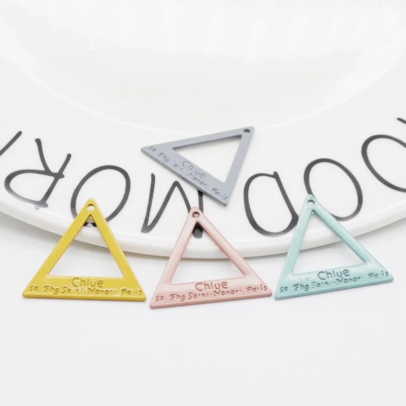 

10pcs/pack Spray Painting Hollow Triangle Enamel Charms Zinc Alloy Drop Oil Pendant for DIY Handmade Earring 27*25mm