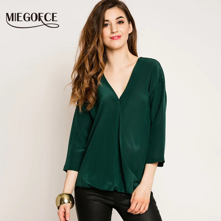 Miegofce 2018 Summer Women Blouse Top V-neck Three-Quarter Sleeve Elegant Solid Green Tops Blusa Feminina |