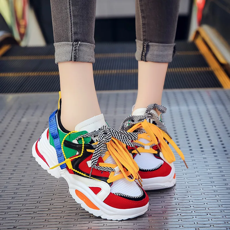 Женские кроссовки на толстой подошве удобные вулканизированной без шнуровки |