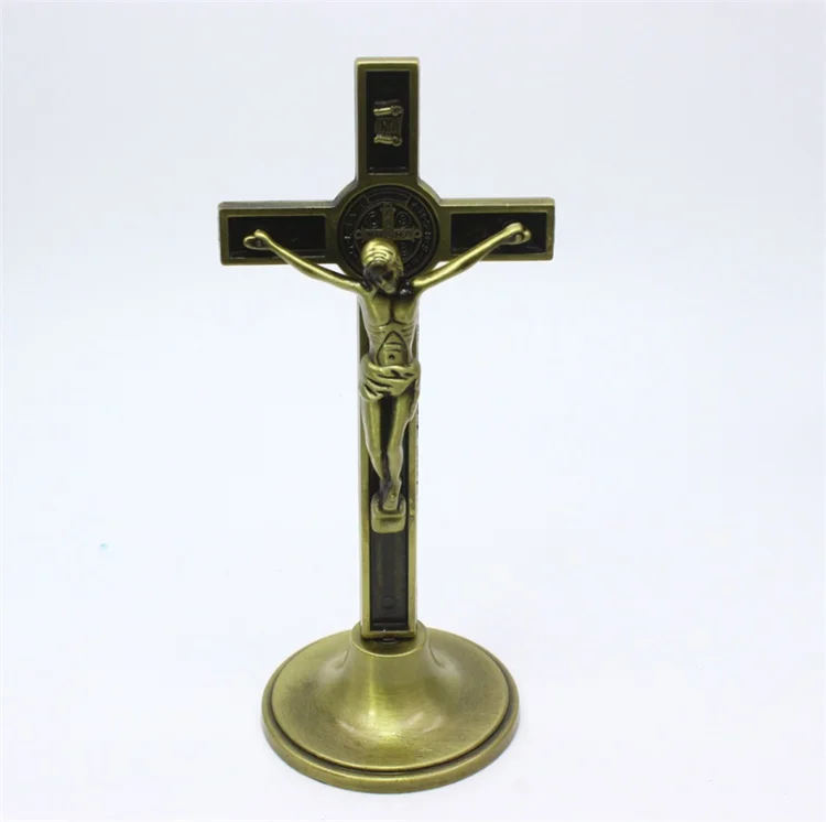 1 Church Relics Wall Crosses Crucifix Jesus Christ On The Stand Cross Wall Crucifix Antique Home Chapel Decoration Alloy material - Цвет: 1