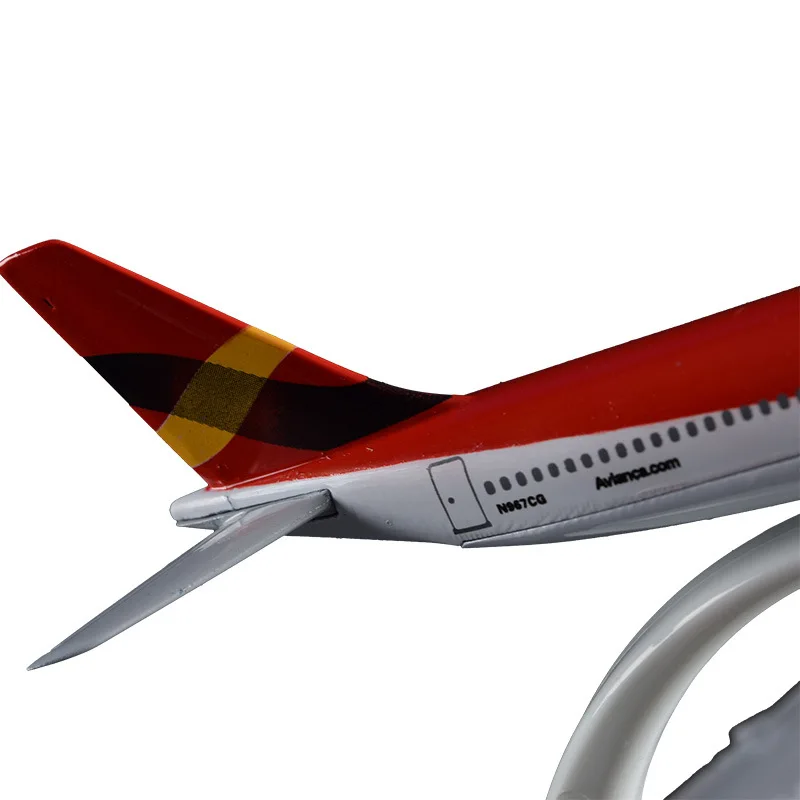 16cm Alloy A330 Columbia Airlines Airplane Model Aeronautical Aircraft Avianca Creative Adult Children Airbus Toys |