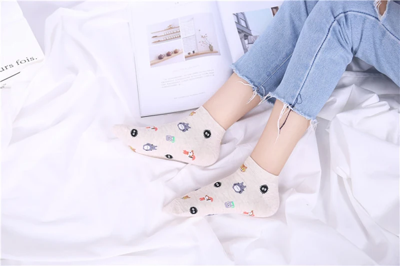 Morematch/1 пара женских носков в студенческом стиле хлопковые носки с героями мультфильмов Тоторо носки для отдыха 5 цветов на выбор