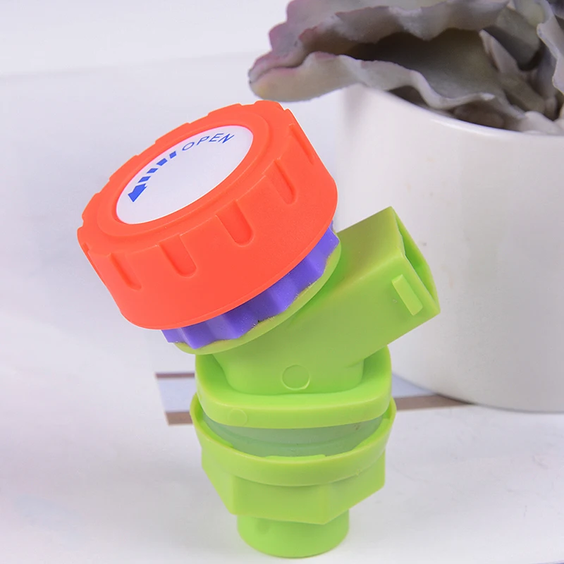 

New Knob Type Plastic Outdoor Water Faucet Tap Replacement for Water Tank Bucket Wine Juice Bottle